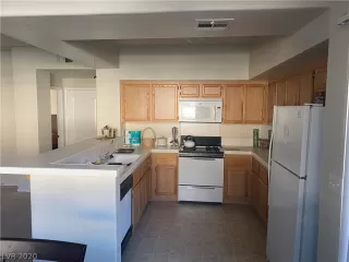 Photo #6: 2161705 Listing 