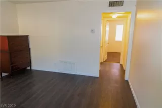 Photo #4: 2161727 Listing