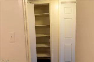 Photo #6: 2161727 Listing