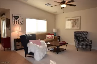 Photo #5: 2161761 Listing