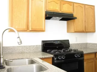 Photo #4: 2161766 Listing 