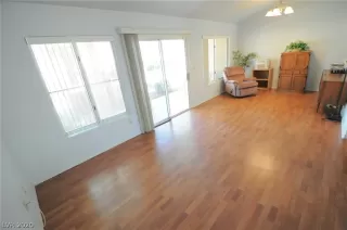 Photo #5: 2161770 Listing 