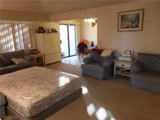 Photo #3: 2161802 Listing 