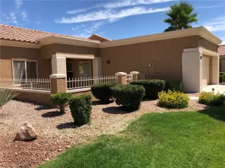 Photo #4: 2161834 Listing
