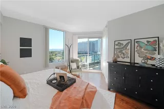 Photo #5: 2161836 Listing 