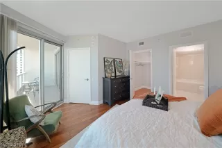 Photo #6: 2161836 Listing 