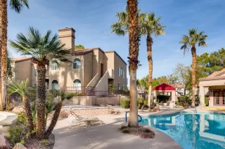 Photo #1: 2161868 Listing 