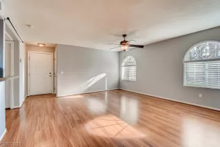 Photo #3: 2161868 Listing 