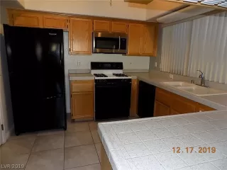 Photo #6: 2161874 Listing 