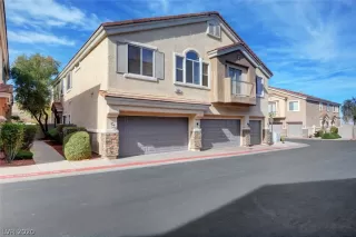 Photo #2: 2161922 Listing 