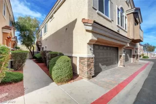 Photo #3: 2161922 Listing 