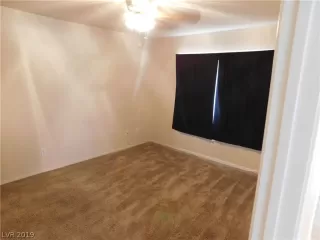 Photo #5: 2161937 Listing 