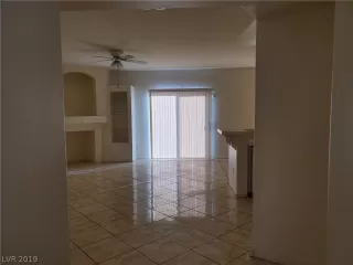 Photo #2: 2161941 Listing 