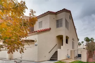Photo #3: 2161958 Listing 