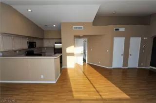 Photo #3: 2161963 Listing 