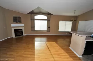 Photo #6: 2161963 Listing 