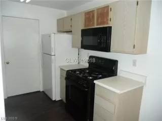 Photo #6: 2161965 Listing 