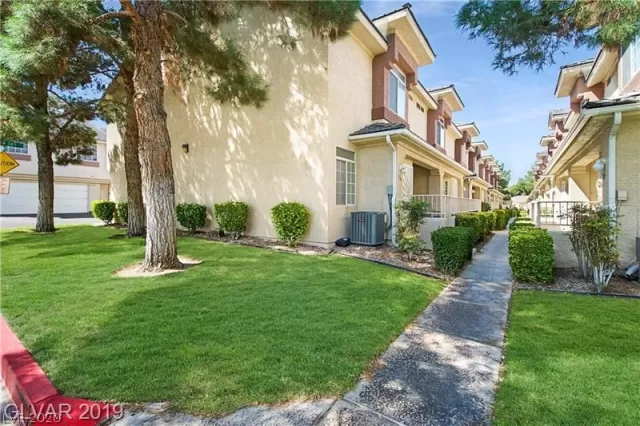 MLS: 2161984 Condo For Sale