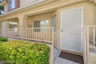 Photo #2: 2161984 Listing