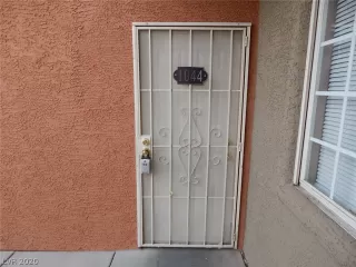 Photo #5: 2162027 Listing 