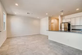 Photo #6: 2162129 Listing 