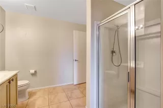 Photo #6: 2162157 Listing