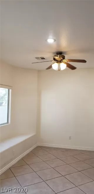 Photo #4: 2162176 Listing