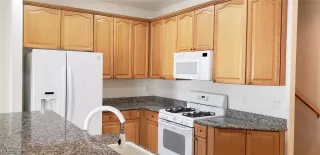 Photo #5: 2162176 Listing