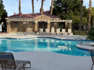 Photo #2: 2162228 Listing