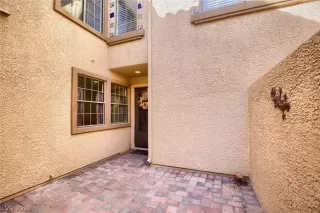 Photo #4: 2162228 Listing