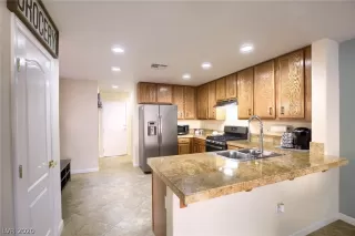 Photo #6: 2162228 Listing