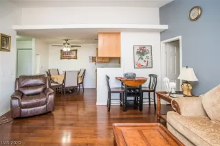 Photo #2: 2162249 Listing 