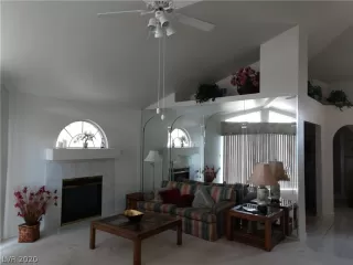 Photo #3: 2162276 Listing 