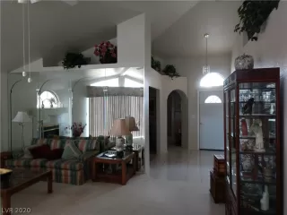 Photo #4: 2162276 Listing 