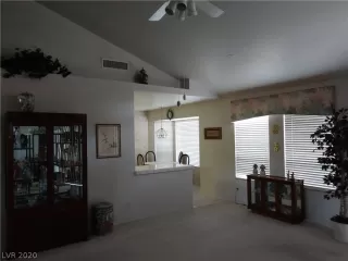 Photo #5: 2162276 Listing 