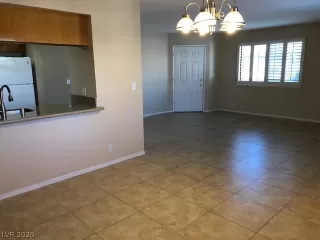 Photo #4: 2162313 Listing 