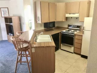 Photo #6: 2162318 Listing