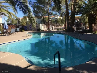 Photo #2: 2162337 Listing