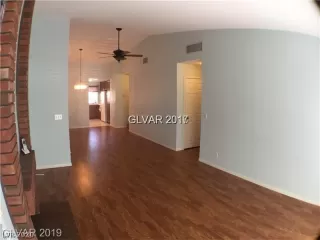 Photo #5: 2162355 Listing