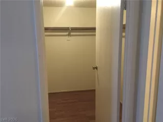 Photo #6: 2162394 Listing 