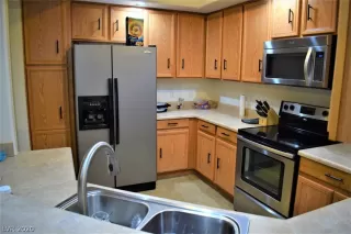 Photo #1: 2162418 Listing 