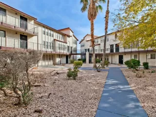 Photo #1: 2162496 Listing 