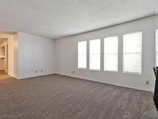 Photo #5: 2162496 Listing 