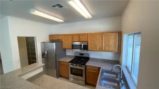 Photo #3: 2162508 Listing