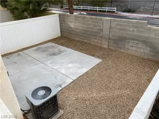 Photo #4: 2162508 Listing