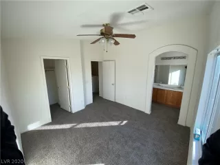 Photo #6: 2162508 Listing