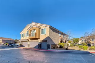 Photo #2: 2162512 Listing