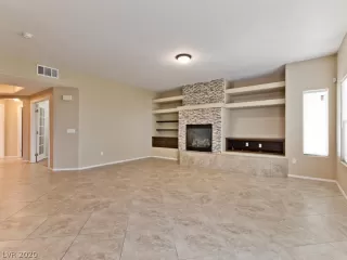 Photo #3: 2162532 Listing