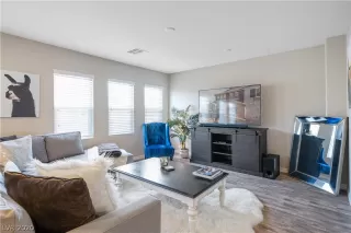 Photo #3: 2162533 Listing 