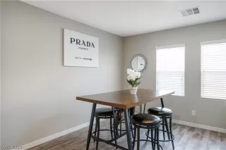 Photo #5: 2162533 Listing 